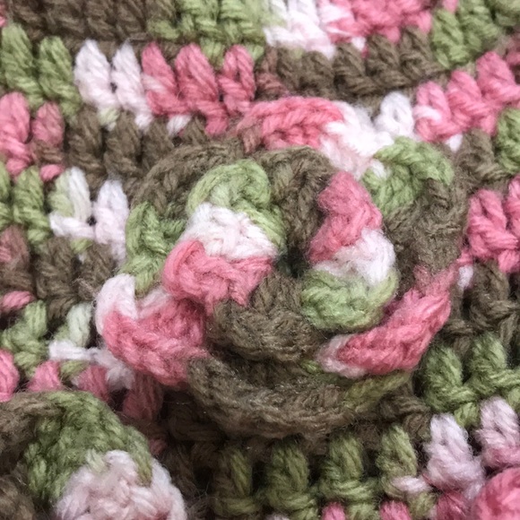 Handmade hat - Picture 2 of 3